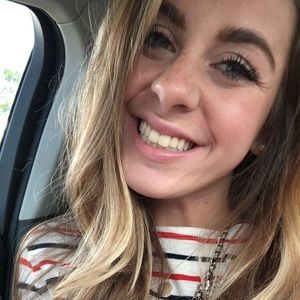 Meet your Posher, Brenna